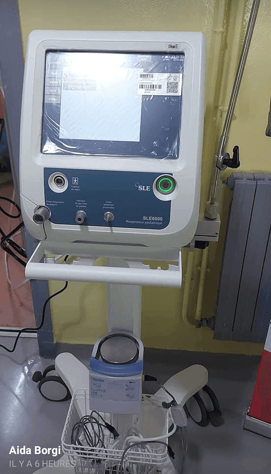 Photo Acquisition et remise d’un respirateur SLE6000 au service de réanimation de Béni Khalled