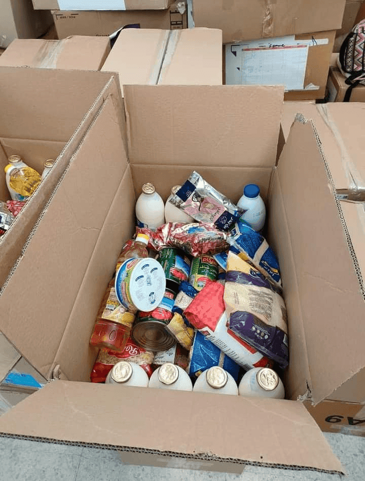 Photo Distribution de denrées alimentaires et vêtements d’hiver au profit de 370 élèves et 60 familles à Kasserine