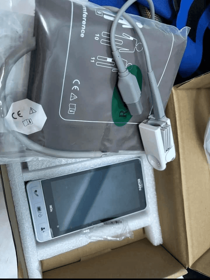 Photo Équipement du service des urgences et de la maternité – Hôpital El Arayes