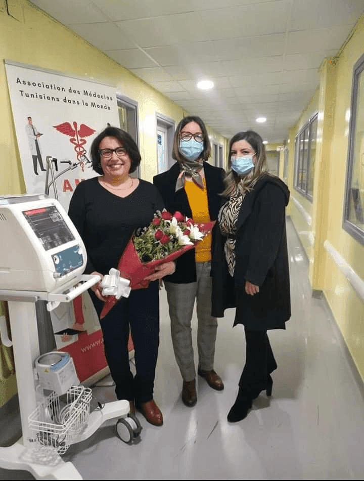 Photo Acquisition et remise d’un respirateur SLE6000 au service de réanimation de Béni Khalled