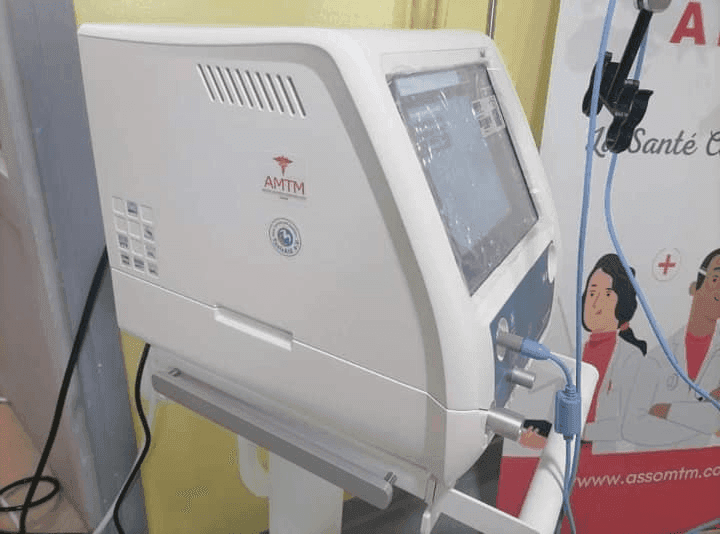 Photo Acquisition et remise d’un respirateur SLE6000 au service de réanimation de Béni Khalled