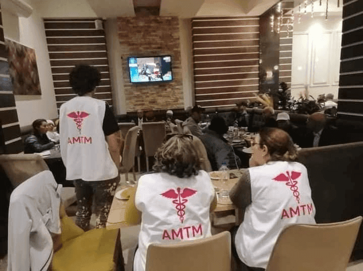 Photo Dîner solidaire au profit de 20 parents et mères résidents