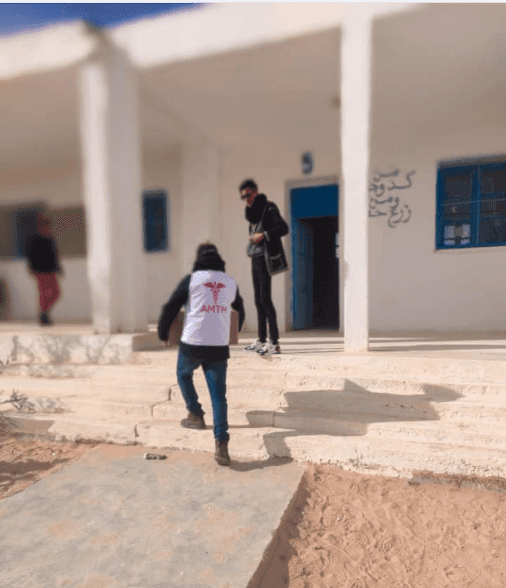 Photo Distribution de denrées alimentaires et vêtements d’hiver au profit de 370 élèves et 60 familles à Kasserine