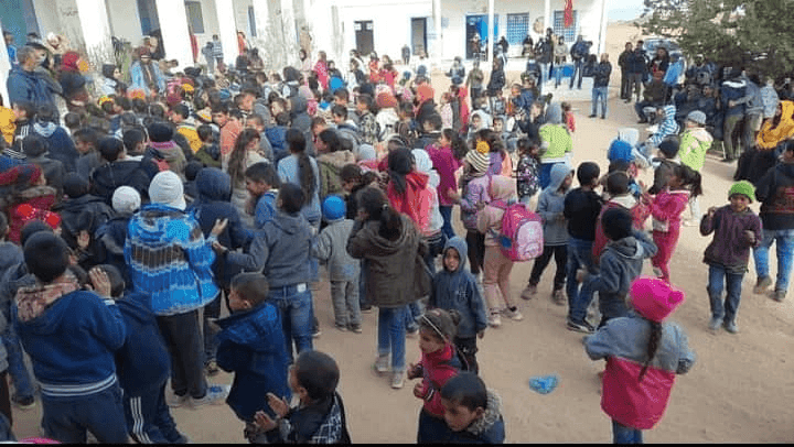 Photo Distribution de denrées alimentaires et vêtements d’hiver au profit de 370 élèves et 60 familles à Kasserine