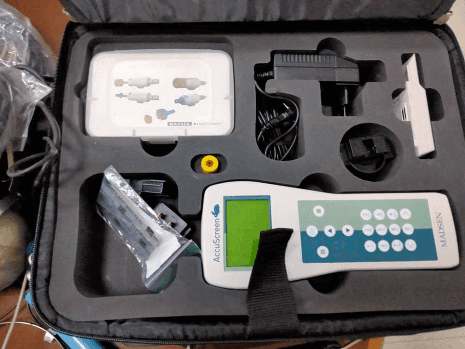 Photo Donation d’audiomètres et otoémissions – Hôpital Hached & Fattouma Bourguiba